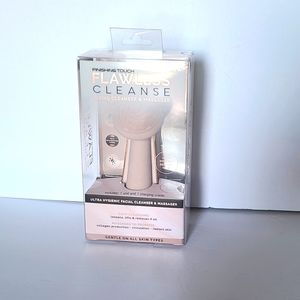 Finishing Touch Flawless Cleanse Massager Rechargeable 4 Modes New in Package